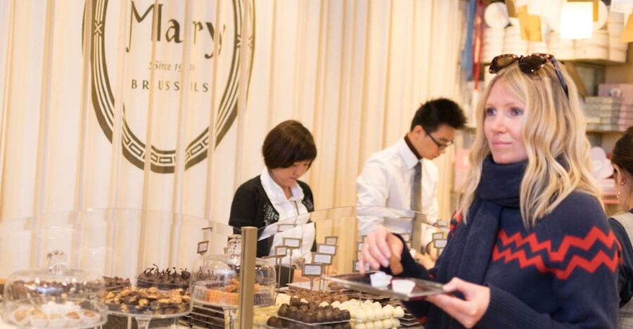 Brussels: Belgian Chocolate, Beer, and Fries Tasting Tour - Six pralines, from Pierre Marcolini to Jitsk