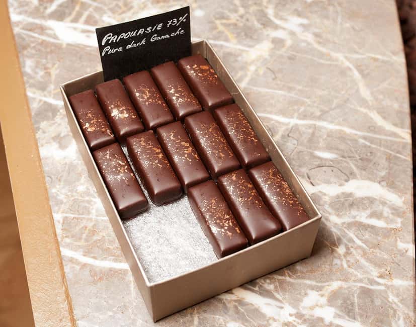 Brussels: Chocolate Appreciation and Tasting Walking Tour - The guides are a major part of the experience