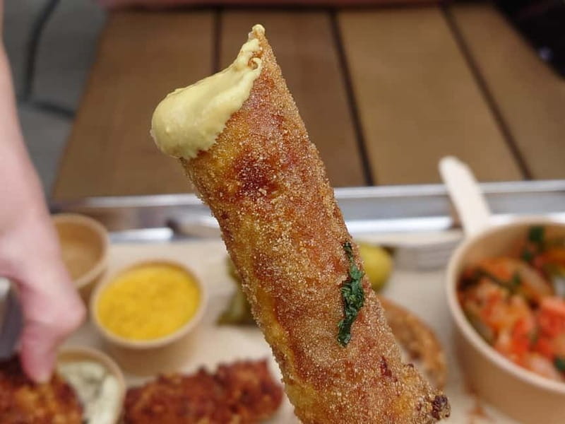 Brussels: City Center Guided Food Tour with Tastings - The city stories between each bite
