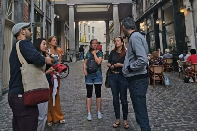 Brussels Walking and Tasting Tour (Beers,Chocolates&Fries/Waffle) - The guides shape the experience