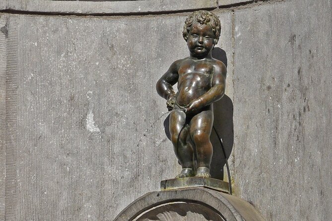 Brussels Walking and Tasting Tour (Beers,Chocolates&Fries/Waffle) - Walking pace, group size, and weather