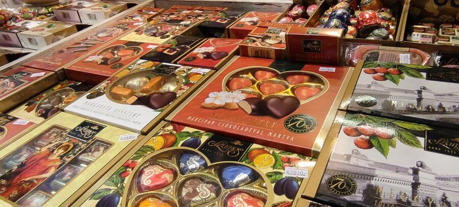 Budapest: Central Market Hall Guided Food Tour with Tastings - What the 40-minute route feels like