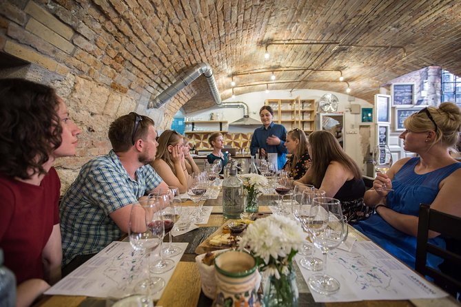 Budapest Culinary & Wine Walk - How much food and drink should you expect?