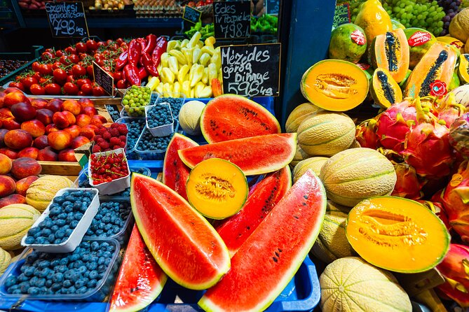 Budapest Grand Market Tasting Tour - Small Group & Local Guide - How the guide adds value