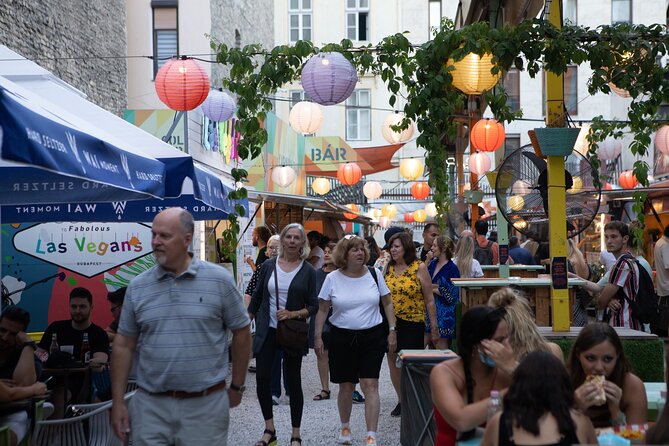 Budapest Ruin Bars Evening Walking Tour with Drinks & Snacks - Drinks and snacks included in the price