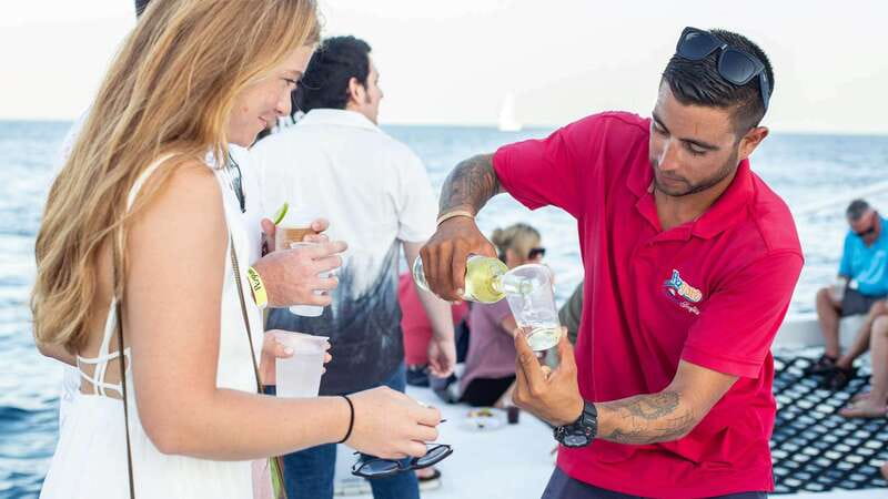 Cabo San Lucas: 2 Hour Sunset Cruise with Food and Wine - Should you book the Cabo sunset cruise?