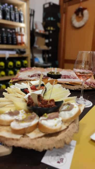 Cagliari: Food and Wine Tasting Experience - Who may want a different food experience