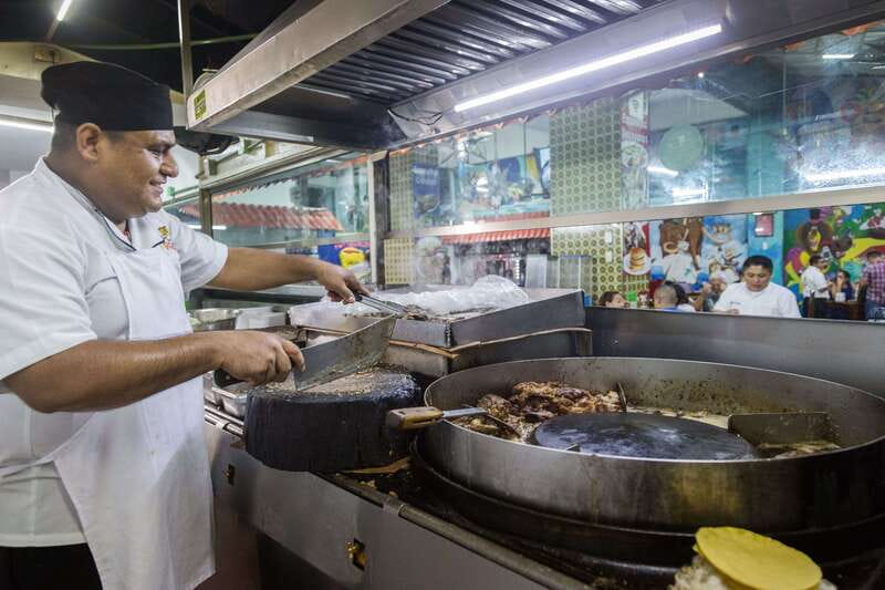 Cancún: Taco & Local Beer Tasting Tour with transportation - Stop four and the night venue