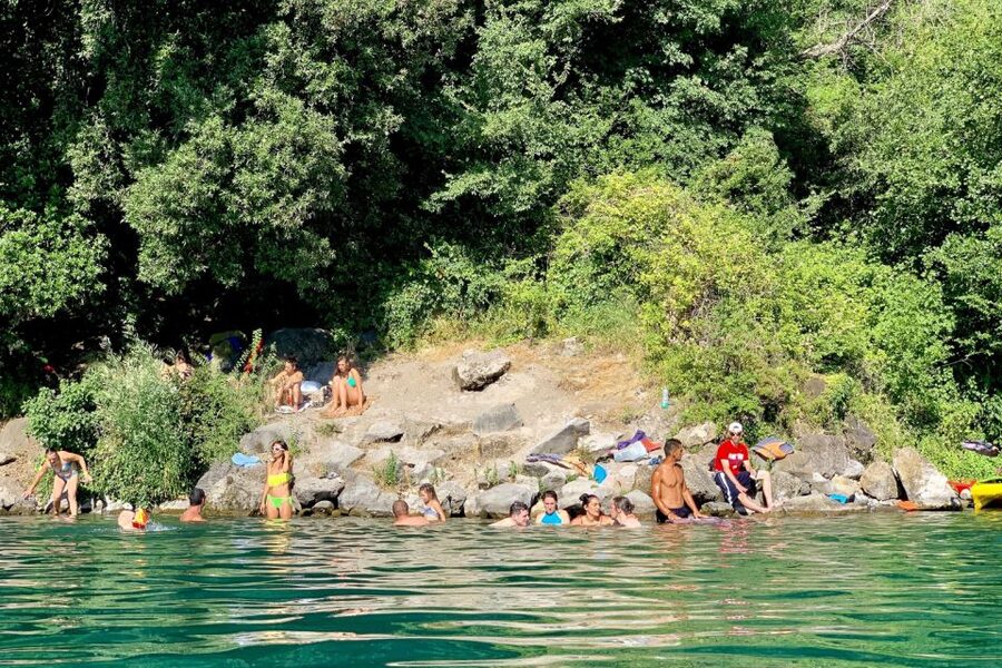Castel Gandolfo: Kayak Food and Wine Tour - Wine, meats, and cheese at Trattoria da Agnese