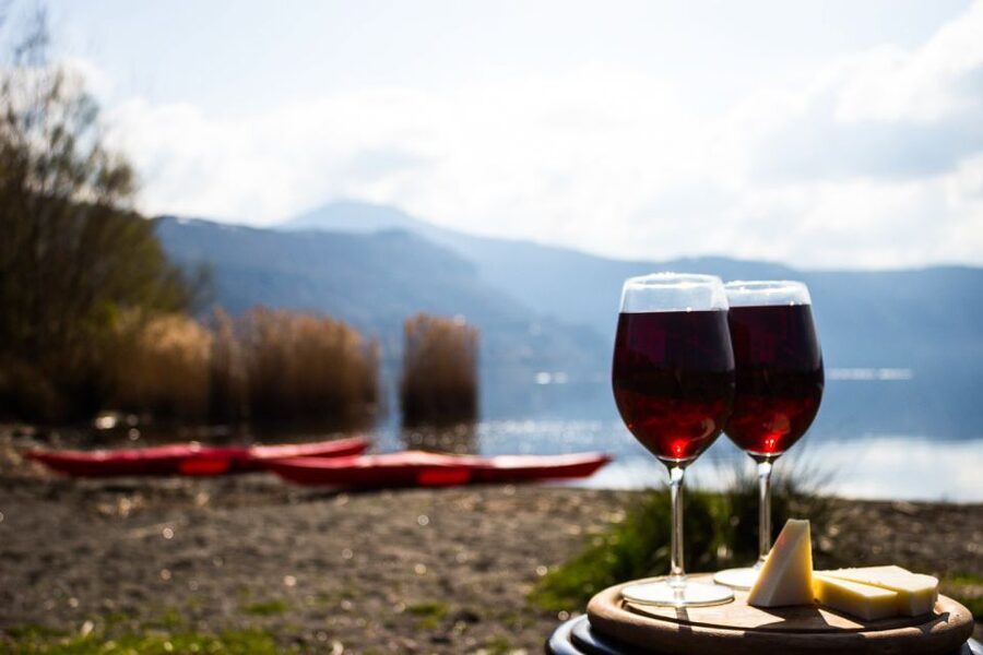 Castel Gandolfo: Kayak Food and Wine Tour - Why Lake Albano makes a good escape from Rome