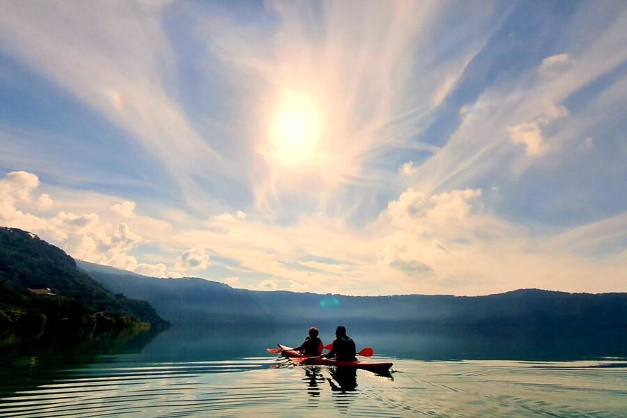 Castel Gandolfo: Kayak Food and Wine Tour - The Villa of Domitian and Lake Albano’s Roman past