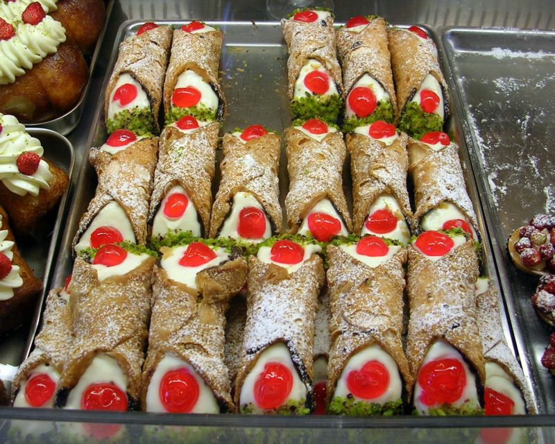 Catania: Street Food Walking Tour - What the three-hour route feels like