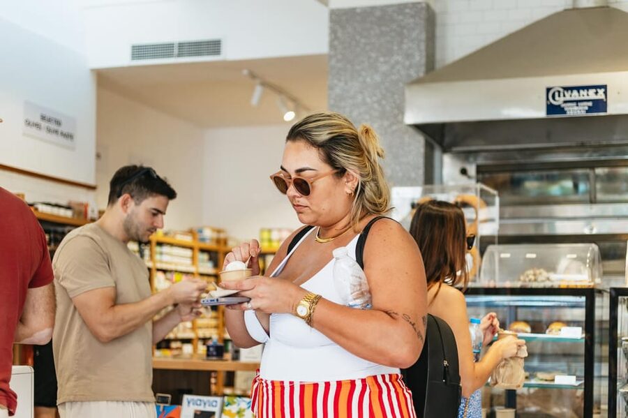 Chania: Old Town Highlights Guided Tour with Street Food - Eating your way through Cretan food shops