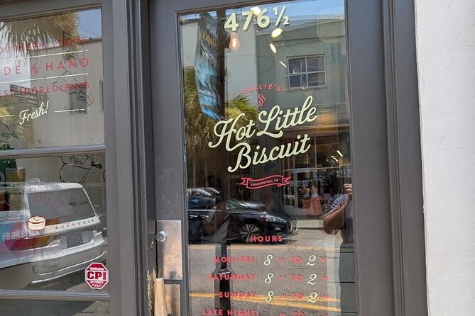 Charleston Brunch Food Tour: Biscuits, Shrimps, Grits and More - The Visitor Center and Wraggborough