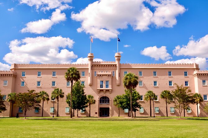 Charleston Brunch Food Tour: Biscuits, Shrimps, Grits and More - Marion Square, market culture, and Hotel Bennett