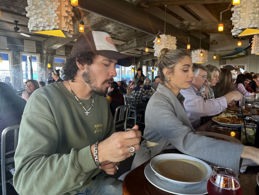 Charleston: Historic Downtown Food Tour - What happens between the restaurants