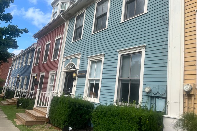 Charlottetown Food Walking Tour - Lobster on the Wharf and the oyster finale