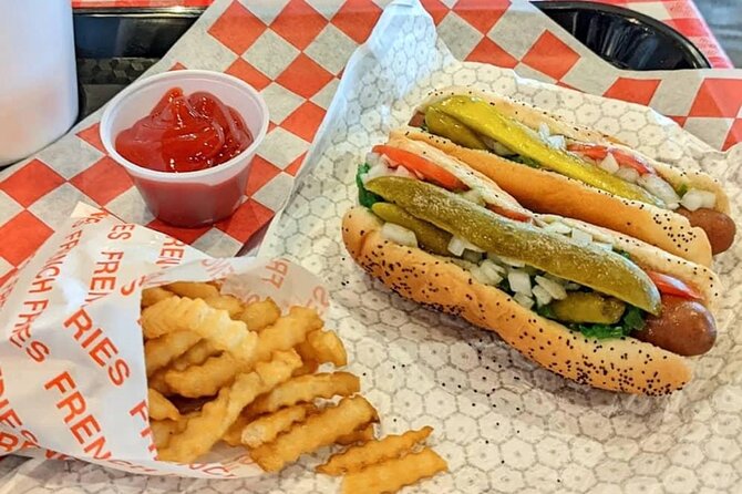 Chicago Gangster and Food Walking Tour - The guide can shape the experience
