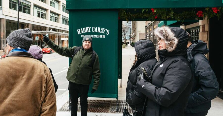 Chicago: Gangsters and Food Tasting Walking Tour - Why the food and mob stories work together