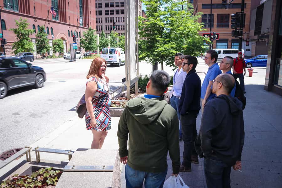 Chicago: Secret Food Tour - The guides make the difference