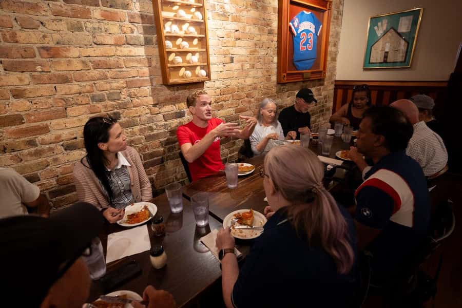 Chicago: The Ultimate Foodie Walking Tour with Tasty Stops - Key points to know before booking