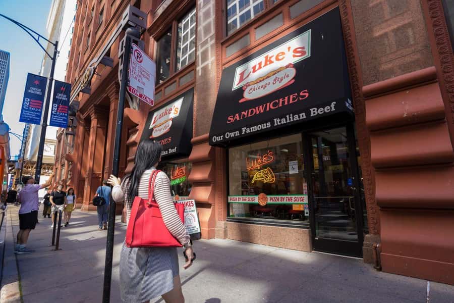 Chicago: The Ultimate Foodie Walking Tour with Tasty Stops - Italian beef, a Depression-era Chicago staple