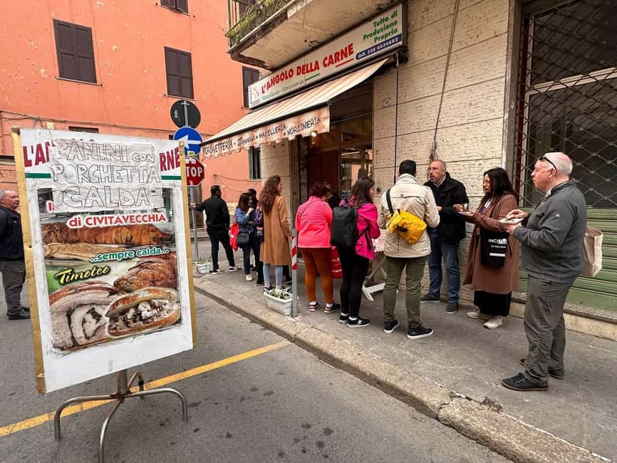 Civitavecchia: Historical and Culinary Walking Tour - The final tasting: pizza, bruschetta, cheese, cold cuts, and wine