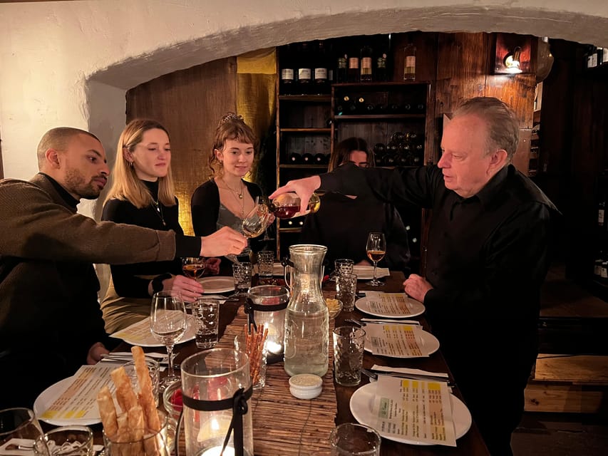 Cologne-Nippes: Gourmet wine tasting with cheese platter - Should you book the Le Caveau tasting?