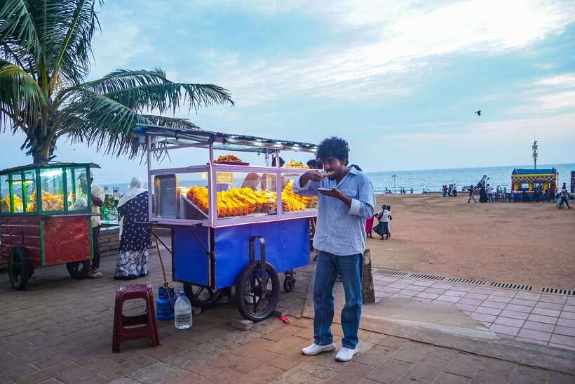 Colombo Local Food Tour by Tuk Tuk – All Inclusive - Kothu roti brings noise, spice and a full meal