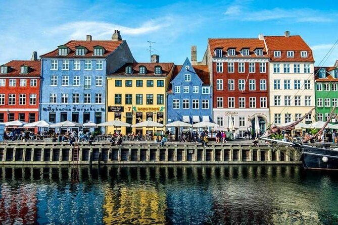 Copenhagen Culinary Food Tour with 6+ Tastings of Danish Classics - Weather, waiting, and the smoking-bar issue