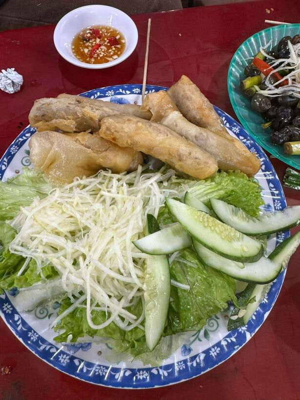 Da Nang City Street Food Private Tour With Local Students - A private route that can change with your appetite