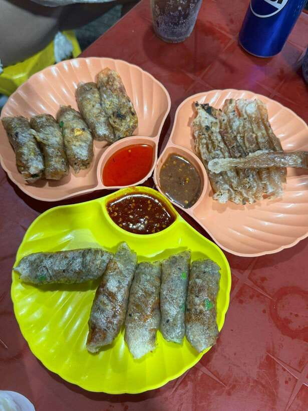 Da Nang City Street Food Private Tour With Local Students - Who should book this Da Nang food tour?