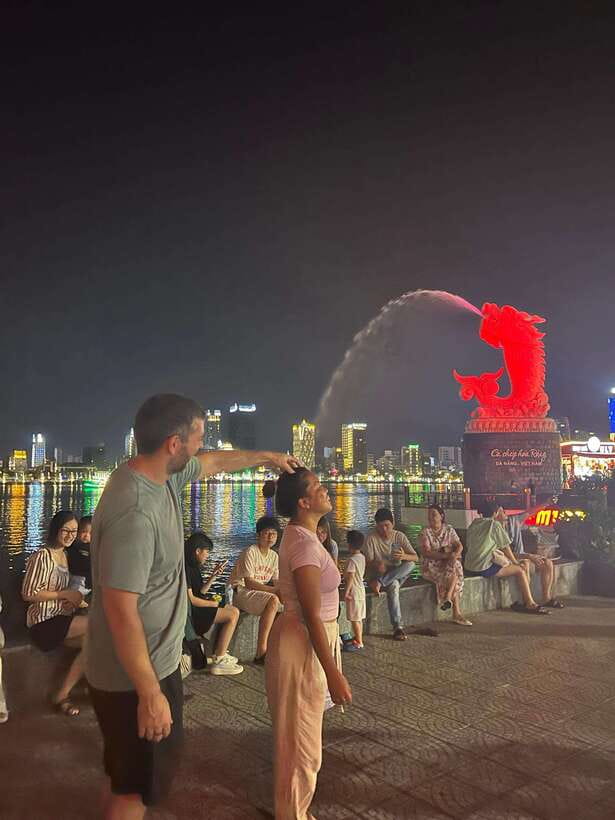 Da Nang: Culinary Tour by Night - Forty-five minutes on the Han River