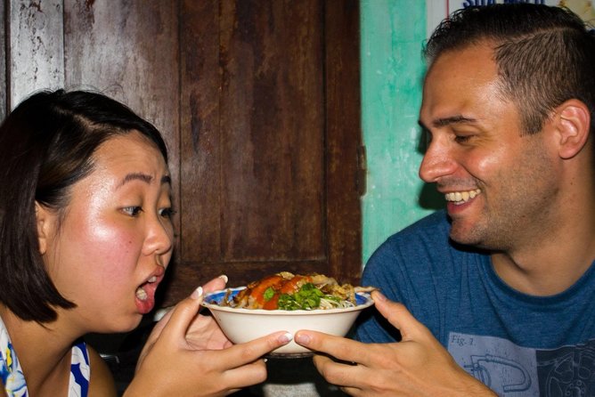 Da Nang Evening Food Tour - Rice cakes, noodles, and Da Nang’s small bites