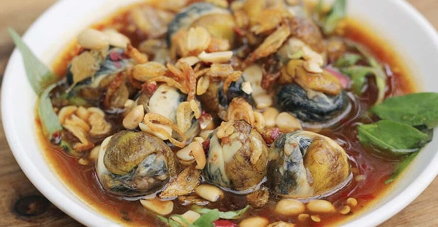 Da Nang: Local Street Food Walking Tour - Six stops that show you Da Nang’s everyday food