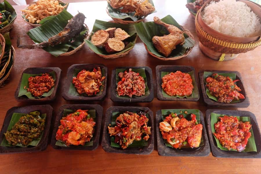Denpasar: Night Street Food Walking Tour - Price, portions, and overall value