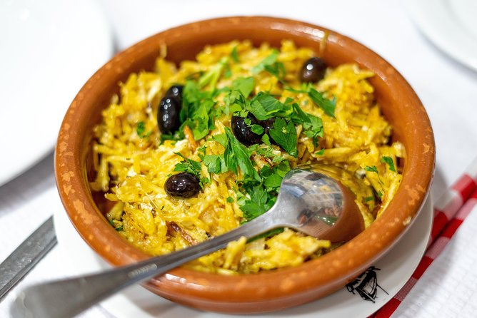 Devour Lisbon: The Ultimate Portuguese Food Tour - Manteigaria finishes with the pastry most visitors seek