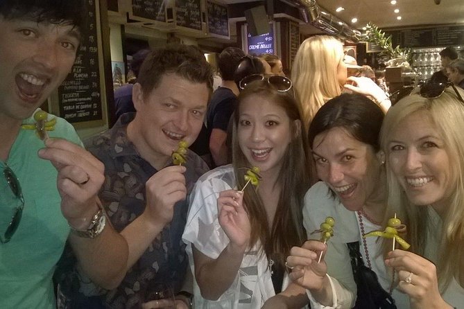 Discover San Sebastián’s Best Pintxos on a Unique Culinary Tour - Cider, txakoli, and the Basque way to drink