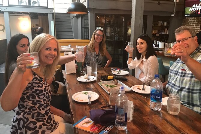 Downtown Charleston Food Tour - The food is only half the tour