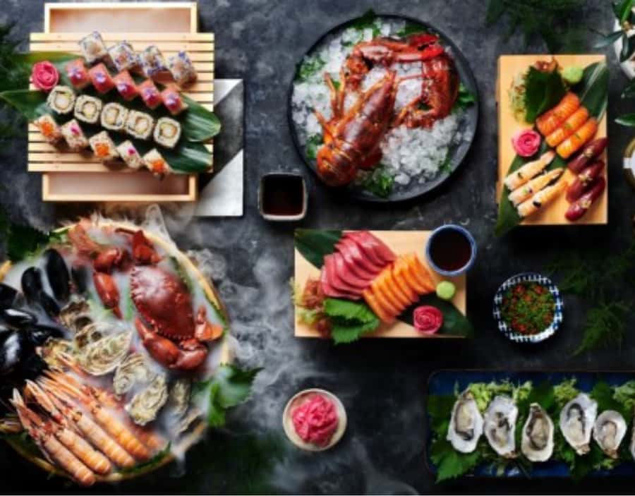 Dubai: Luxury Dinner Buffet at Gastronomy Atlantis The Royal - Seafood, meat, and the value of the buffet