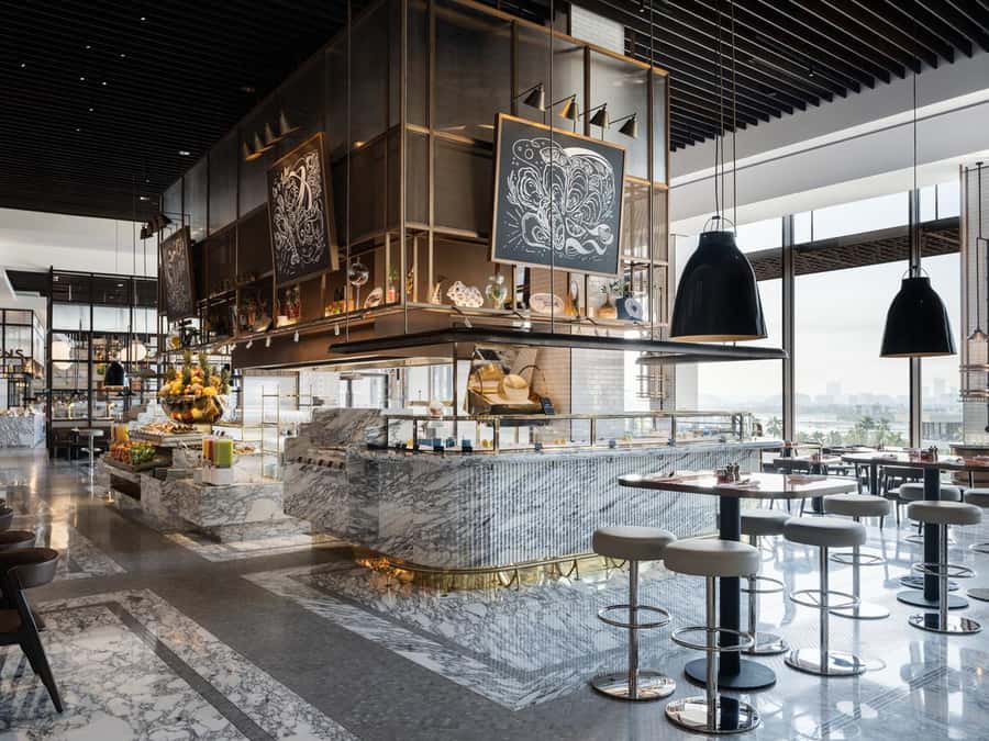 Dubai: Luxury Dinner Buffet at Gastronomy Atlantis The Royal - Indoor comfort or an outdoor fountain table