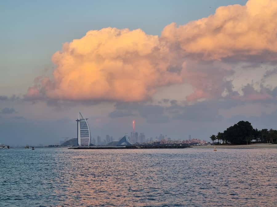 Dubai: Luxury Sightseeing Cruise with Food and Drinks - Burj Al Arab: the cruise’s signature view