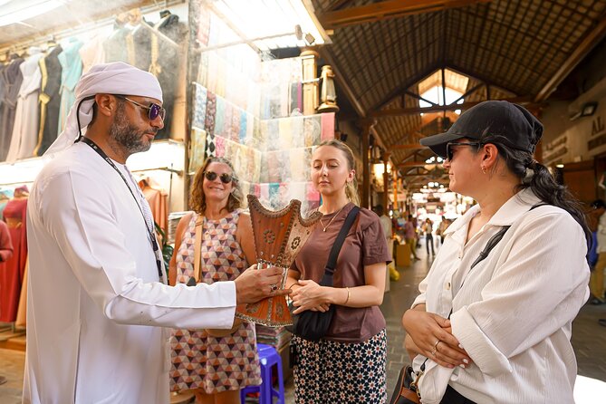 Dubai: Old Town, Souks, Street Food, Guided Tour & Abra Ride - Gold Souk and the final walk