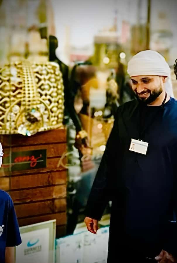 Dubai: Old Town Walking Tour with Abra Cruise & Street Food - Textile Souk: color, bargaining, and practical advice