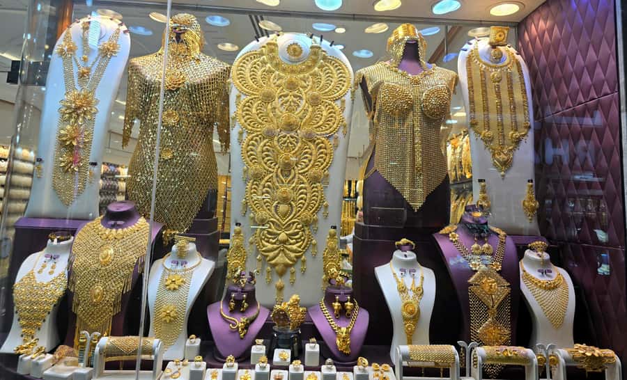 Dubai: Premium Old Town, Street Food, Souks & Boat Ride Tour - The Gold Souk and the final market stop