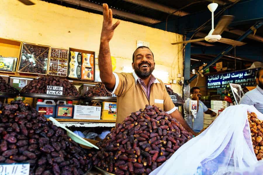 Dubai: Private Food Tour – 10 Tastings with Locals - Your guide is the difference-maker