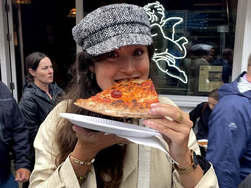 Dublin: Walking Tour for Foodies with Tastings - What you eat, from toasties to fish balls