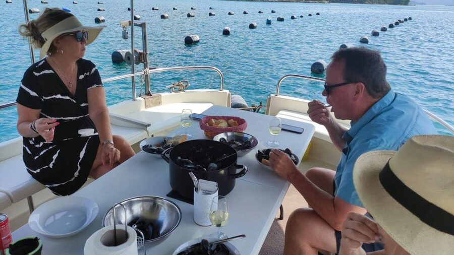 Dubrovnik: Oyster, Mussles, and Wine Tasting Tour in Ston - A boat ride through Little Ston Bay
