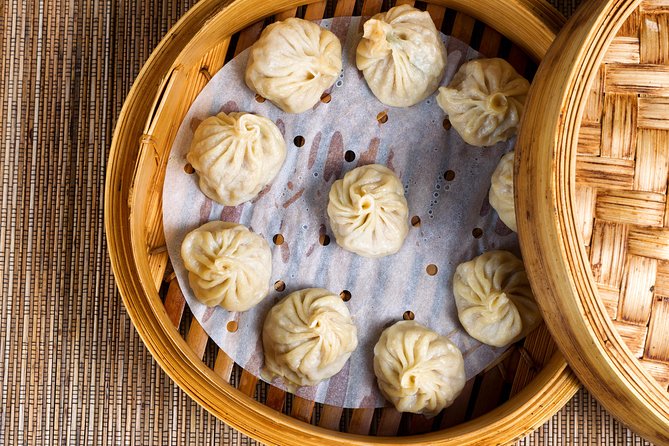 Eat Like A Local: Shanghai Night Food Tour - The first restaurants: food you may not find alone