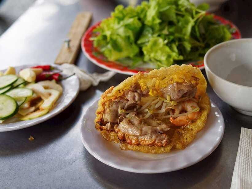 Eat like a local with a local - Walking Tour - The guides make the difference